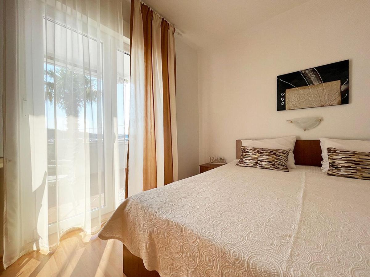 Apartments Near The Sea Barbat Barbat na Rabu Exterior photo