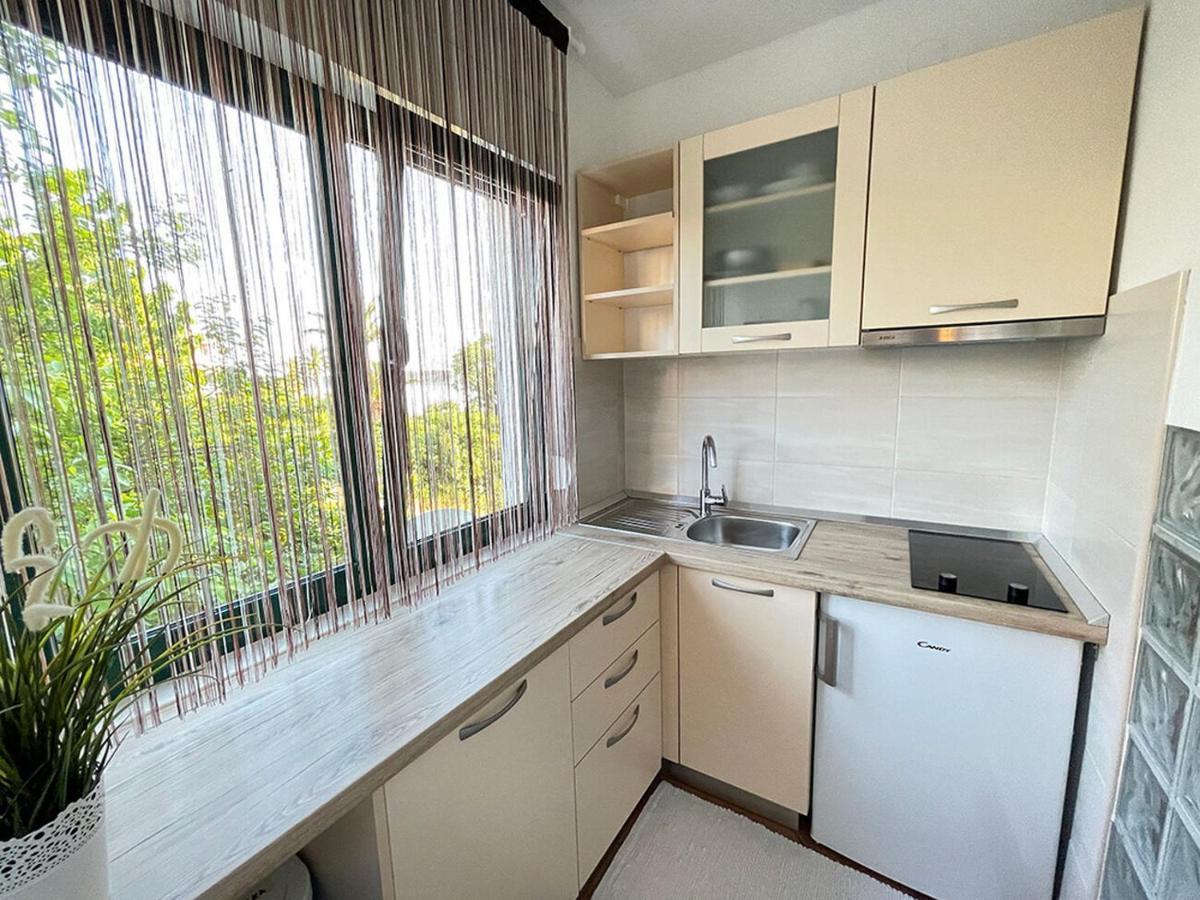 Apartments Near The Sea Barbat Barbat na Rabu Exterior photo