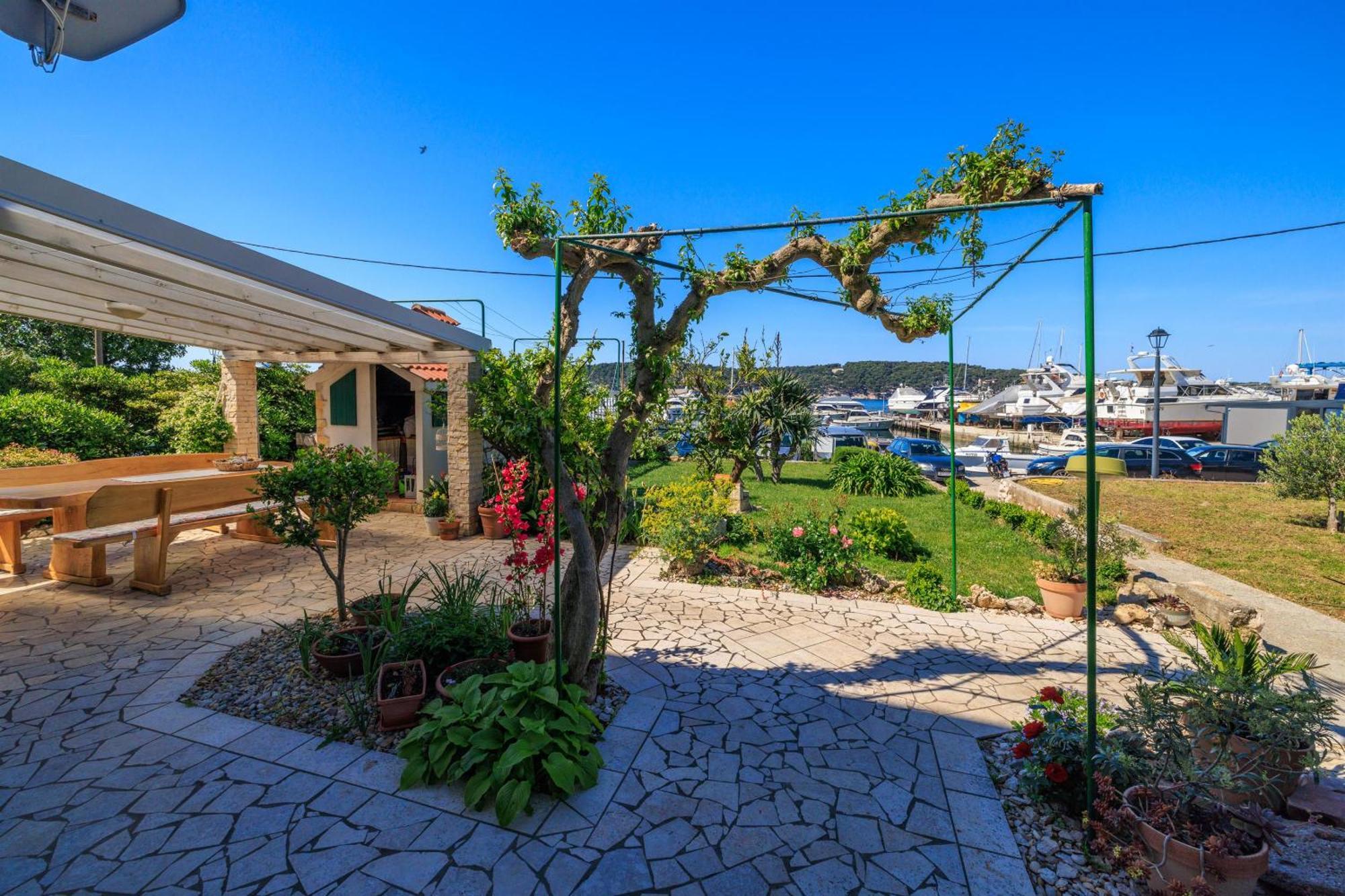 Apartments Near The Sea Barbat Barbat na Rabu Exterior photo